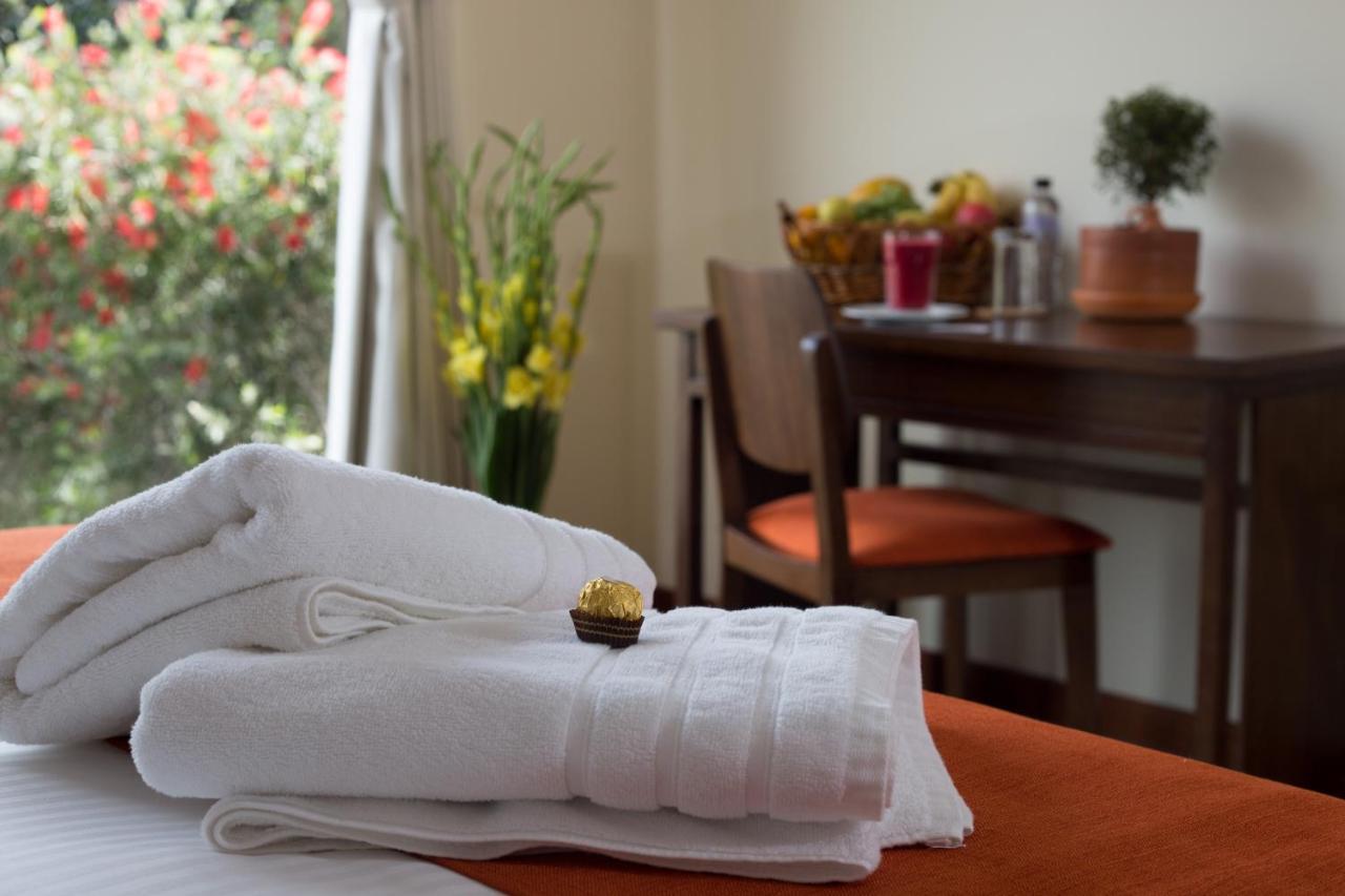 Ilalo Garden Hotel & Restaurant Кито Екстериор снимка