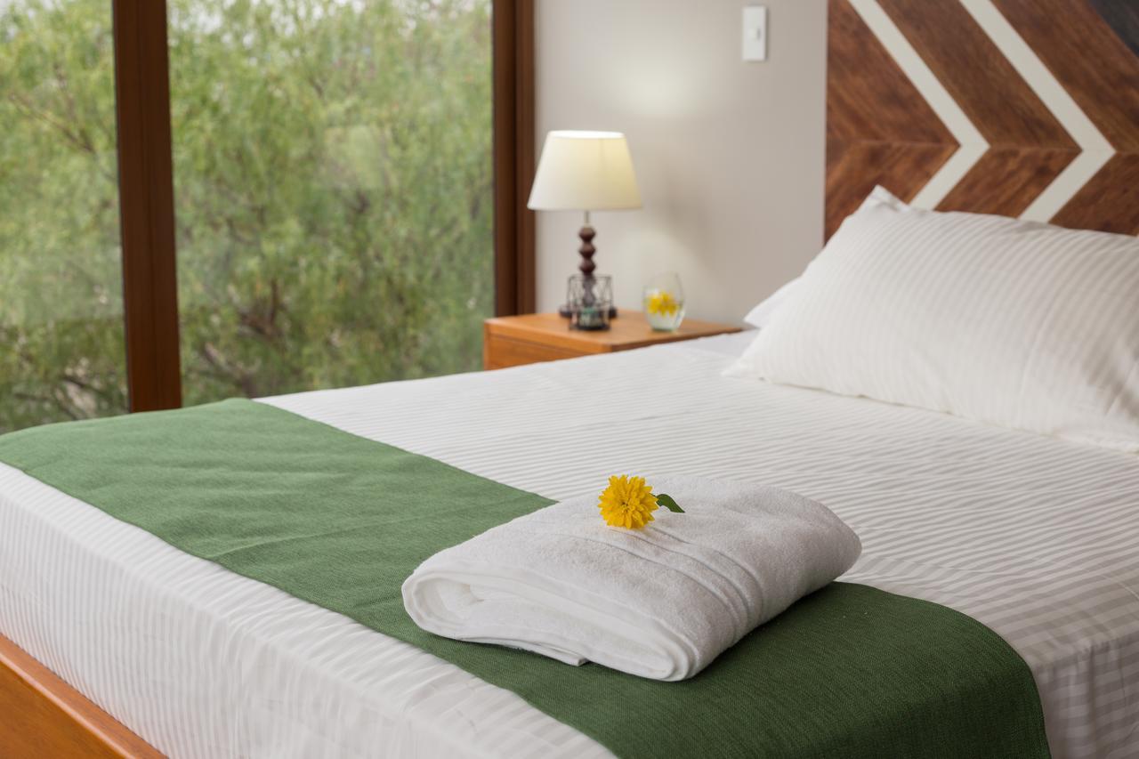 Ilalo Garden Hotel & Restaurant Кито Екстериор снимка