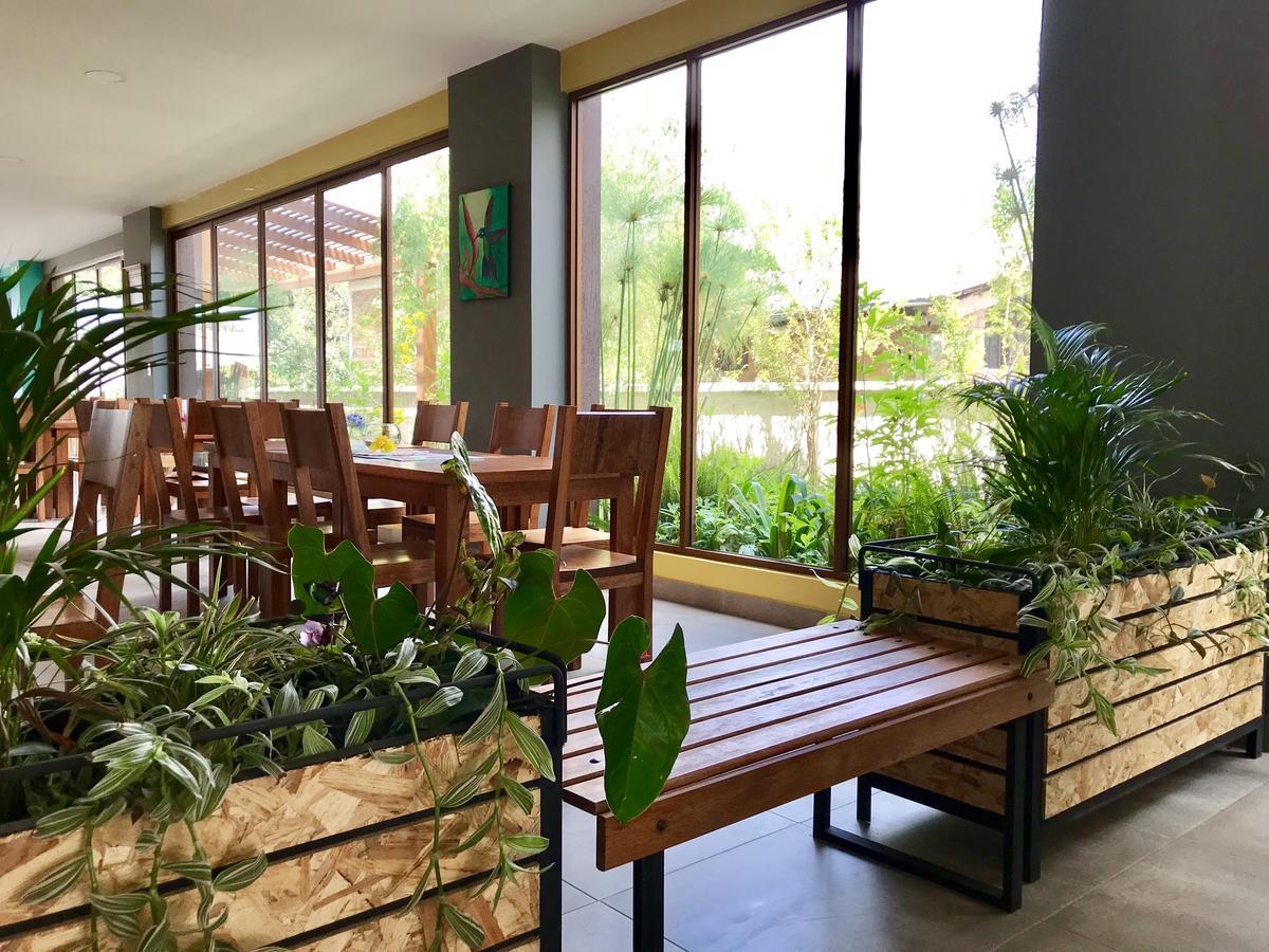Ilalo Garden Hotel & Restaurant Кито Екстериор снимка