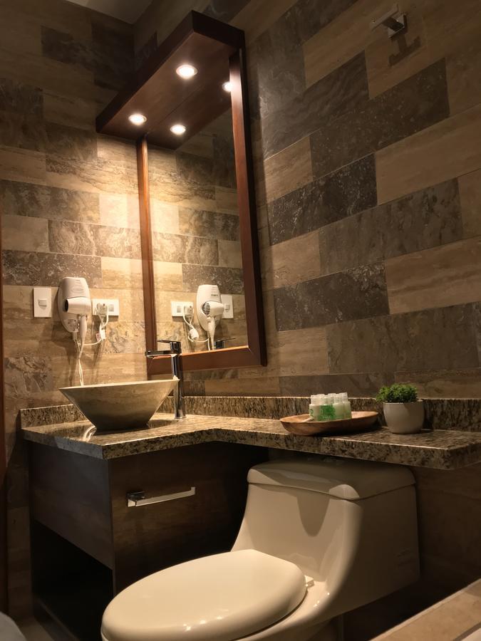 Ilalo Garden Hotel & Restaurant Кито Екстериор снимка