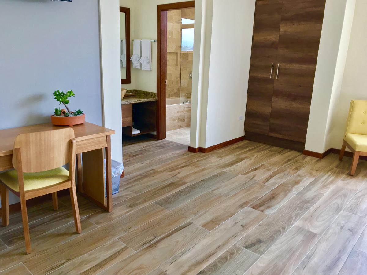 Ilalo Garden Hotel & Restaurant Кито Екстериор снимка