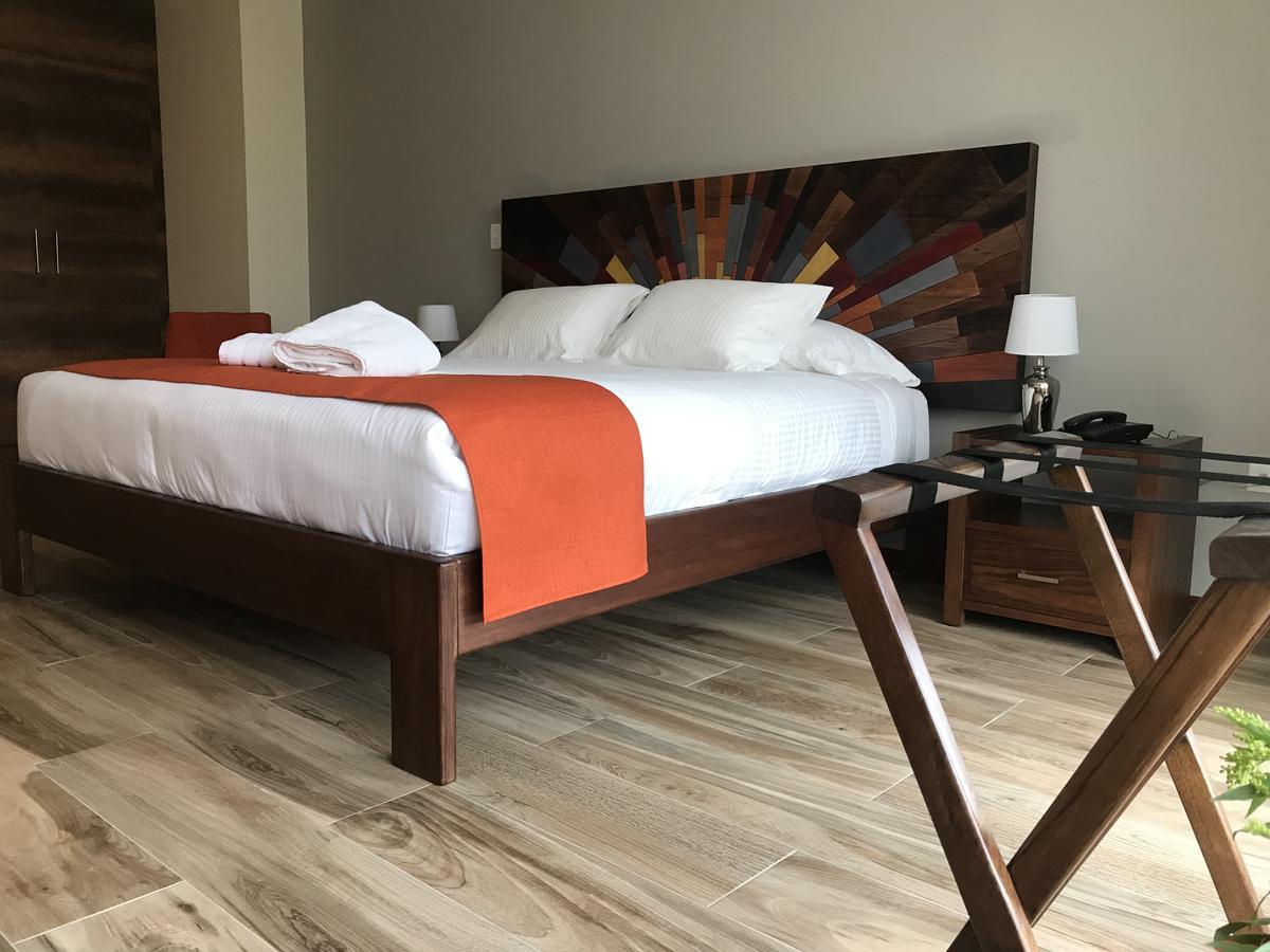 Ilalo Garden Hotel & Restaurant Кито Екстериор снимка