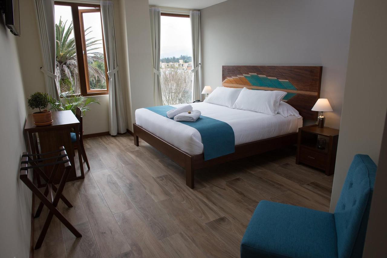 Ilalo Garden Hotel & Restaurant Кито Екстериор снимка