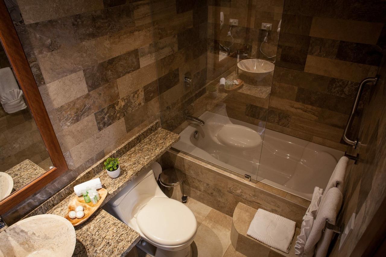 Ilalo Garden Hotel & Restaurant Кито Екстериор снимка